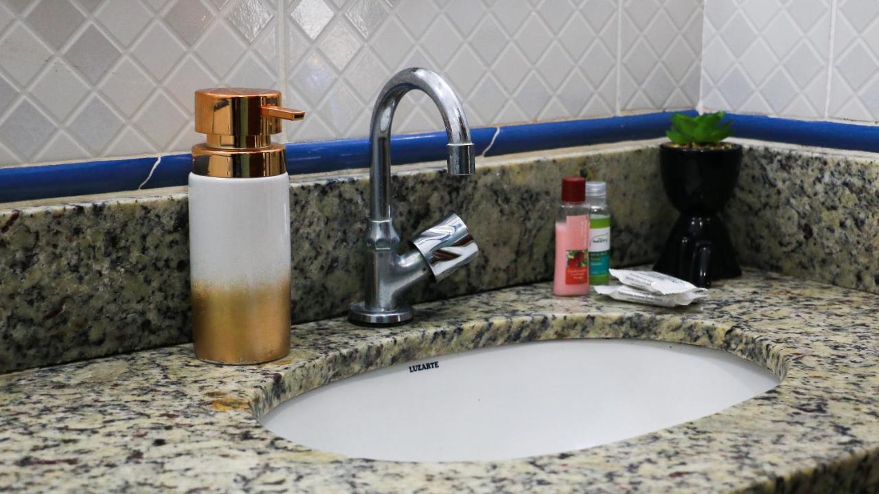Bliss Hoteis Centro Búzios Eksteriør billede A soap dispenser